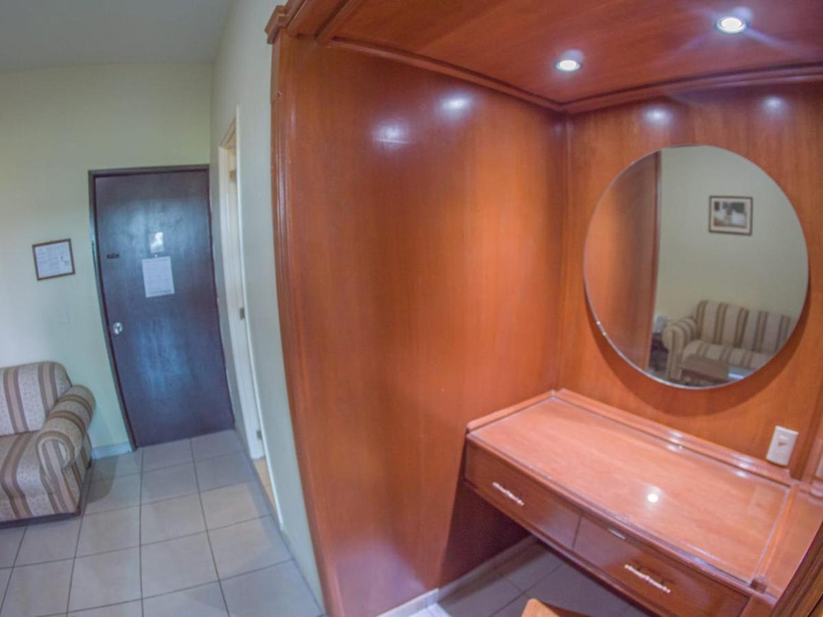 Hotel Plaza Sahuayo Екстер'єр фото