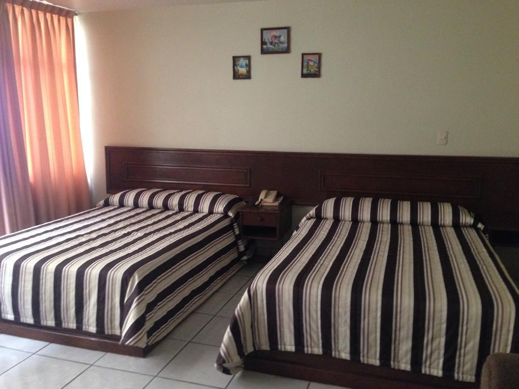 Hotel Plaza Sahuayo Екстер'єр фото