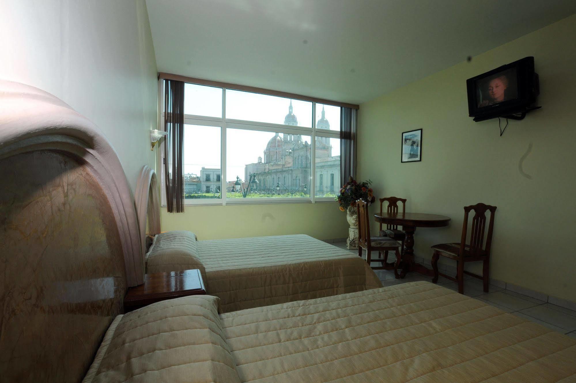 Hotel Plaza Sahuayo Екстер'єр фото